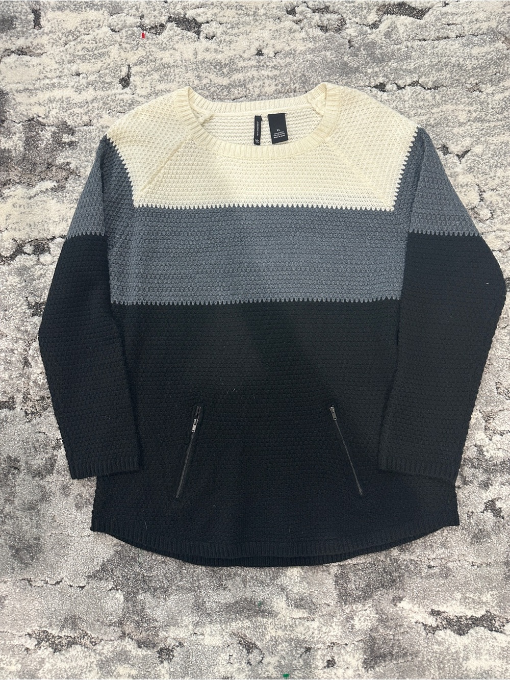 new directions Crewneck Colorblock Sweater in Cream, Gray & Black